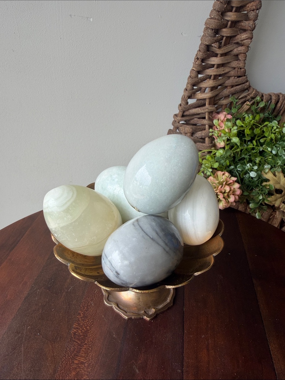 Set of Five Decorative Marble Egg Set in White, Cream, Gray (Stand Not Included)